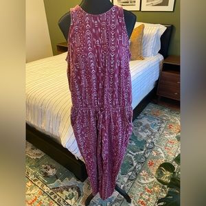 Roxy jumpsuit with open back in size M